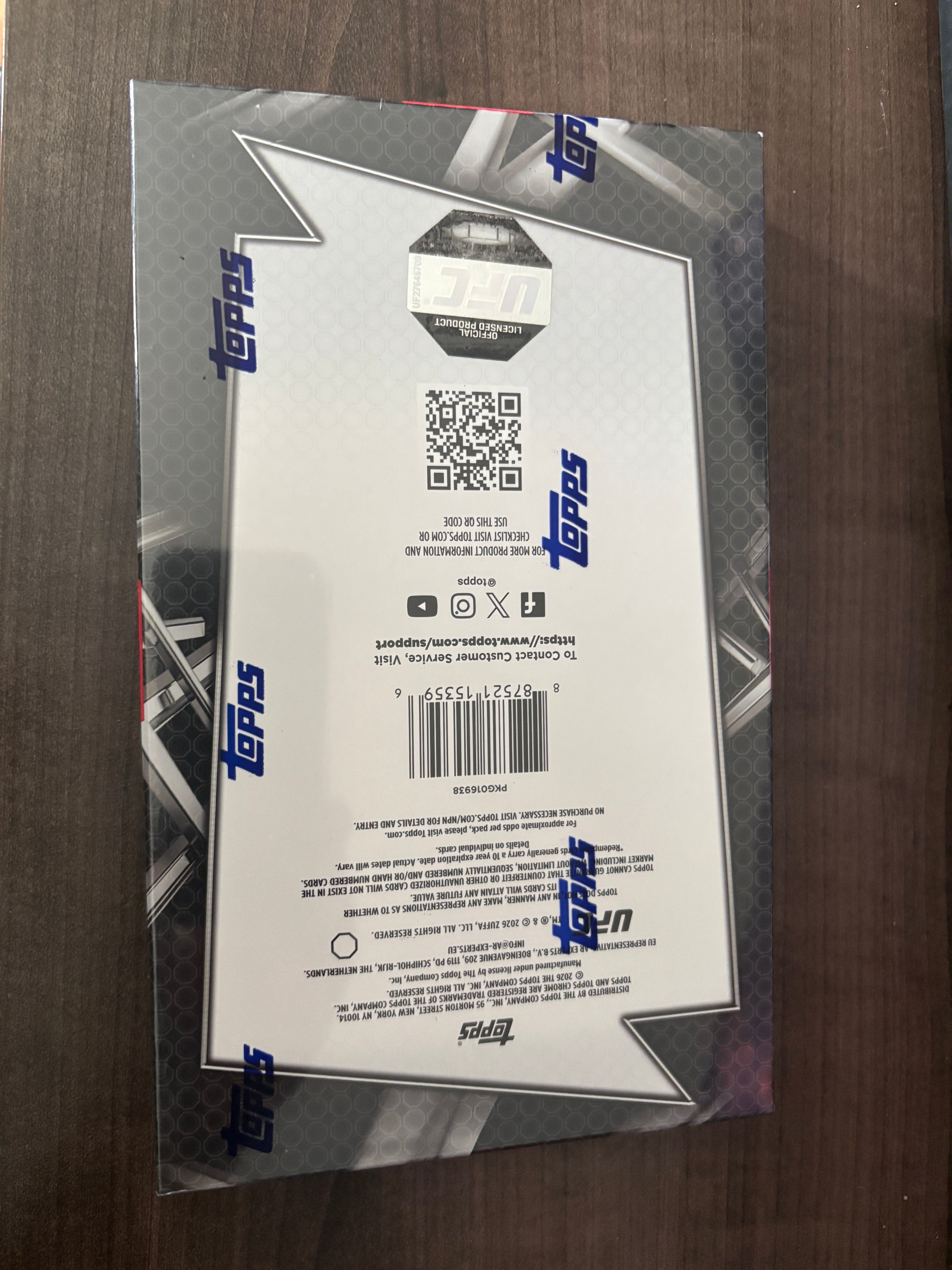 2026 Topps UFC Chrome Hobby box